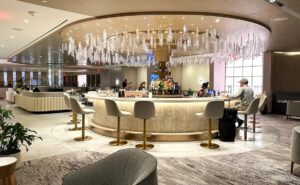 EUA Destrói Alimentos de Emergência: O que Isso Significa para os EAU e para a Comunidade Brasileira